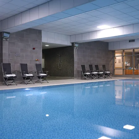 Отель Marriott Holyrood