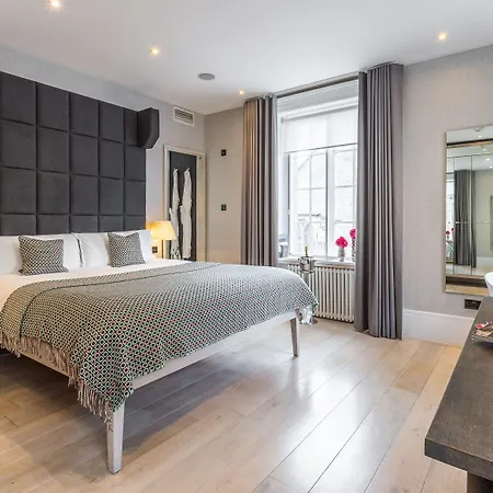 The On The Mile Otel 4*