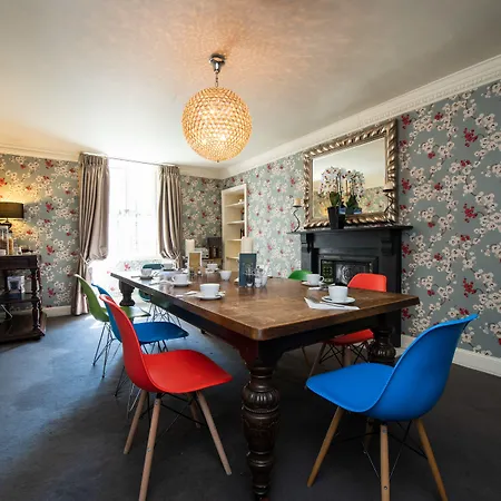 Grove House ホテル