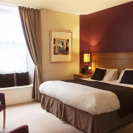 Royal Scots Club 3*