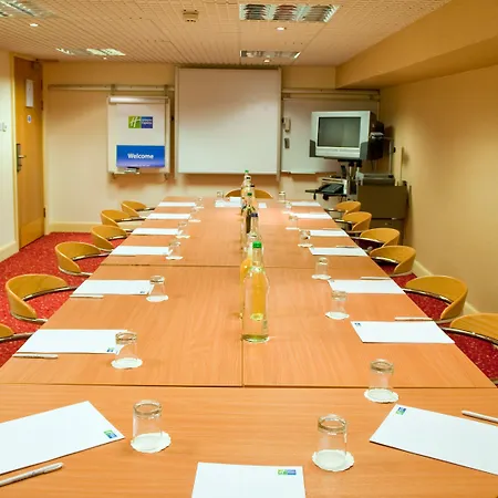 Express Centre By Ihg 3*