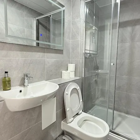 Armadillo Guest House- Adults Only
