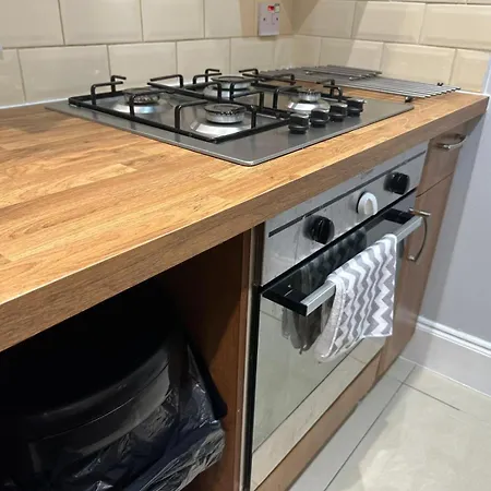 Centre Ground Floor 3 Bedroom Edynburg