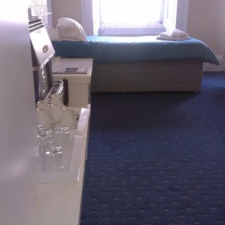 מלון The Valentine - Townhouse (adults Only) 3*