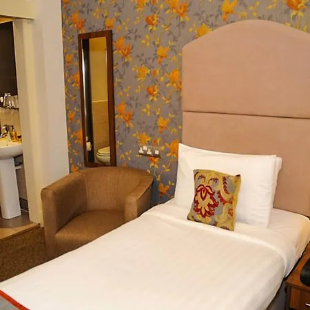 The Salisbury 4* إدنبرة