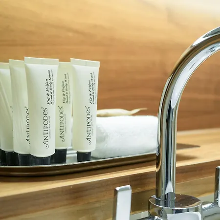 Apex Waterloo Place 4*