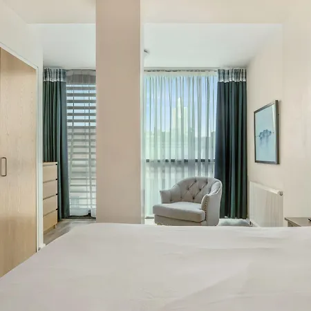 Princes Street מלון דירות 4*