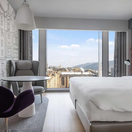 Radisson Collection Hotel, Royal Mile 5*