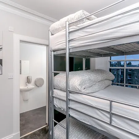 Revolver Hostel Edinburgh