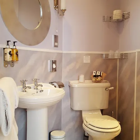 多尼亚同乐会酒店 爱丁堡