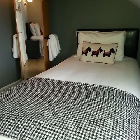 Townhouse 3* 爱丁堡