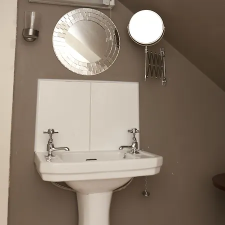 Townhouse 3*