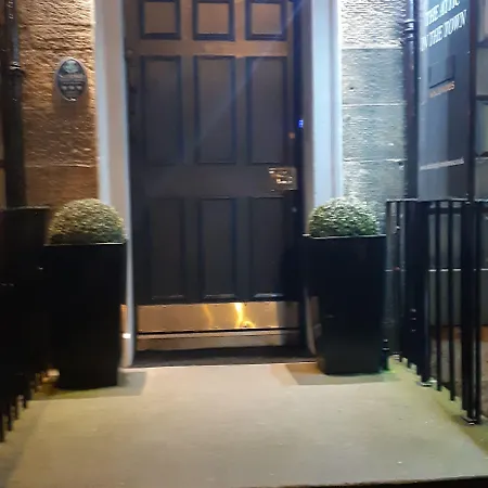 Townhouse 3*