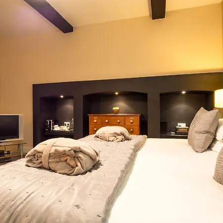 Six Brunton Place Edinburg