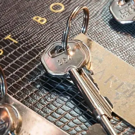 Six Brunton Place Bed & Breakfast Edinburg