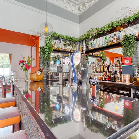 No.32 Ξενοδοχείο Εδιμβούργο