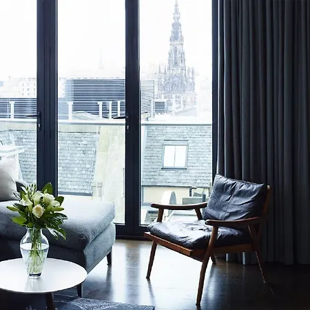 Old Town Chambers, Autograph Collection