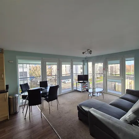 Διαμέρισμα Fabulous 3 Bedroom Flat *