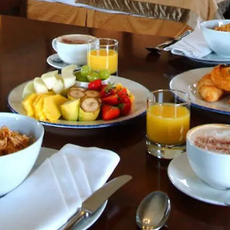 The Parliament House מלון