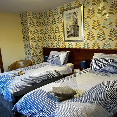 Πανσιόν Acer Εδιμβούργο