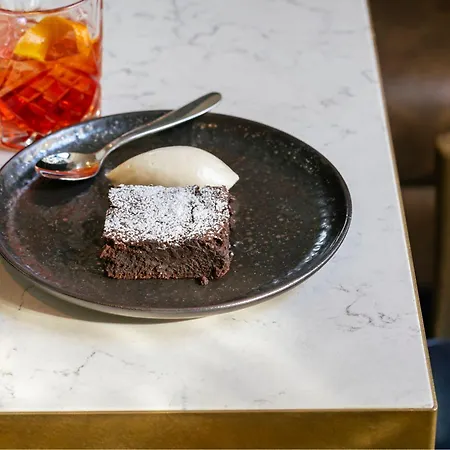 Courtyard By Marriott 4*