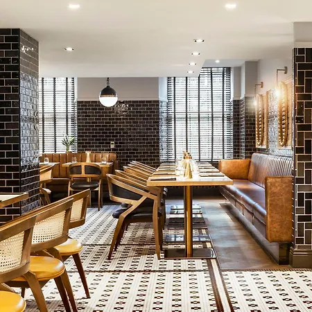 Courtyard By Marriott מלון אדינבורו