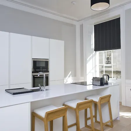Destiny Scotland - Hill Street Apartment Edinburgh
