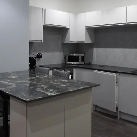 2bed Sleeps 4-near Meadows Park Parking Wifi Edinburgh