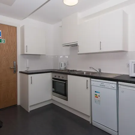 Destiny Student - Shrubhill *