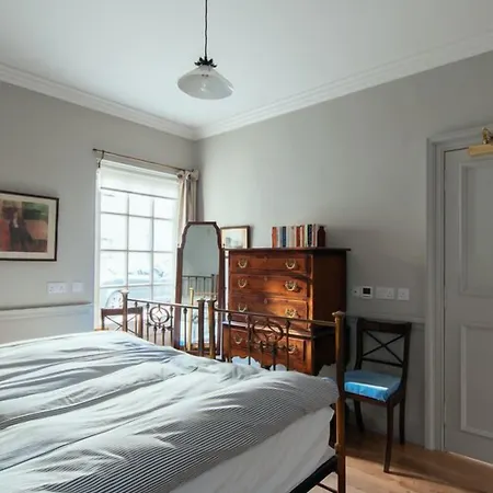 The Pavilion At Lamb's House Ferienhaus