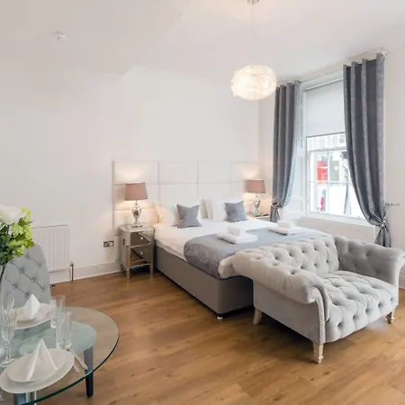 爱丁堡城堡公寓酒店 爱丁堡