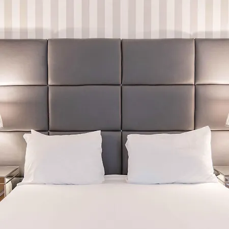 爱丁堡城堡公寓酒店