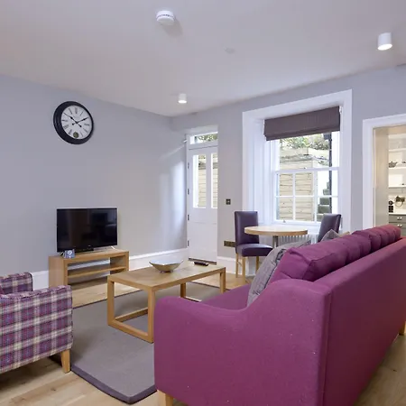 Apartment Destiny Scotland - Distillers House Edinburgh