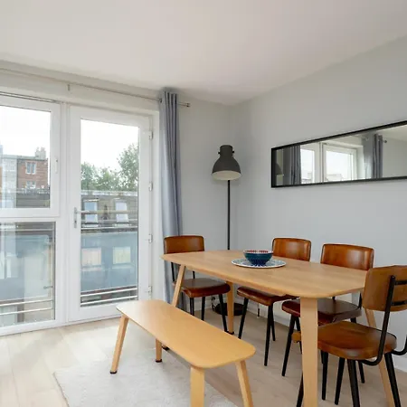 Pass The Keys Spacious Bright Modern Flat *