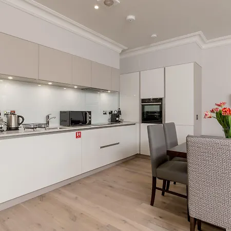 Destiny Scotland - Chisholm Hunter