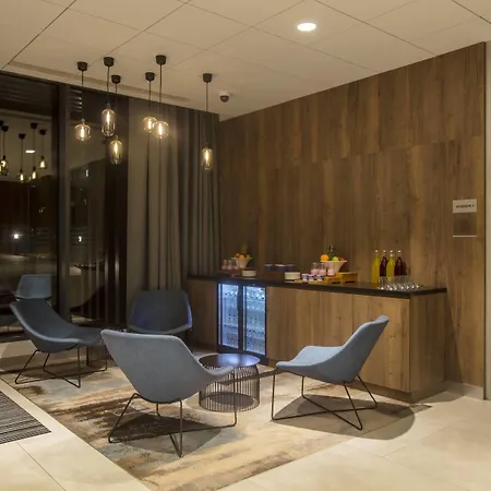 Courtyard By Marriott West 4* Edimburgo