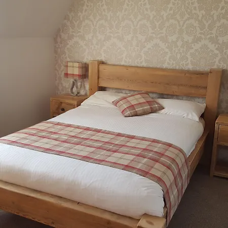 18 Craigmillar Park 4*