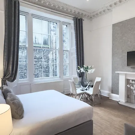 Hanover 71 4* Edynburg