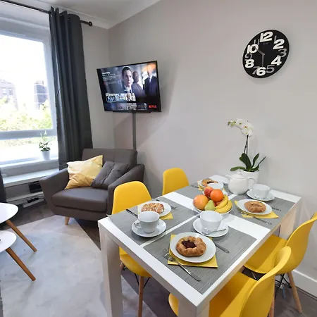 Meadowbank House Luxury * אדינבורו
