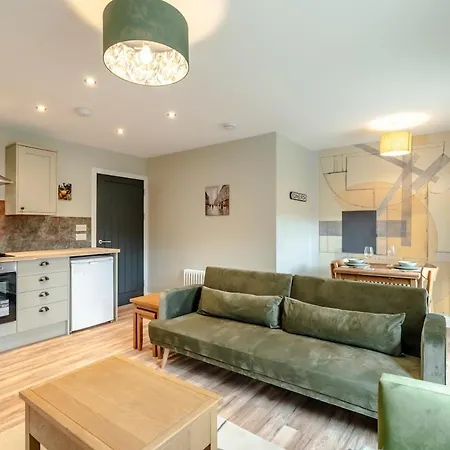 Daire Stunning Upper In The City! Edinburgh