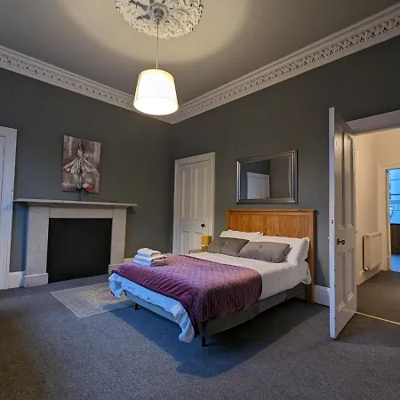 Lovely Festival Flat Apartment Edinburgh