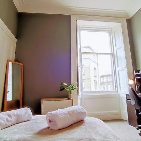 Lovely Festival Flat Apartment Edinburgh
