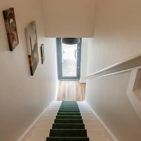 Stunning Upper In The City! Daire Edinburgh