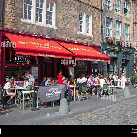 Three Bedrooms Flat In Old Town , Grassmarket Heart Of Flat Sleeps 6 , Eh1 58 Grassmarket, *