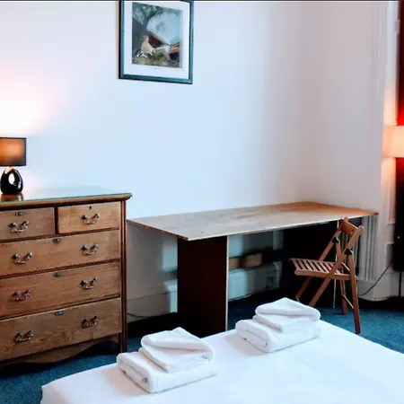 Traditional Oer The Meadows Apartament