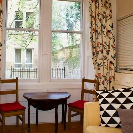 Appartement 3 Bedroom Next To Leafy Meadows Edinburgh