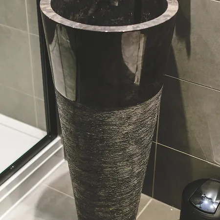 Mono Old Town Aparthotel 3*