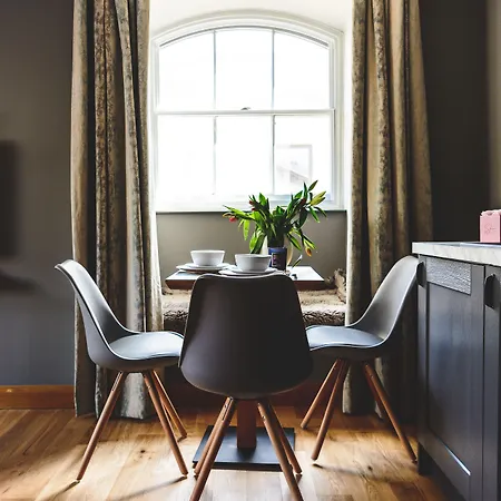 Mono Old Town Aparthotel