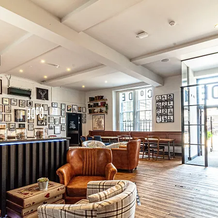 Albergue Code - The Court, *