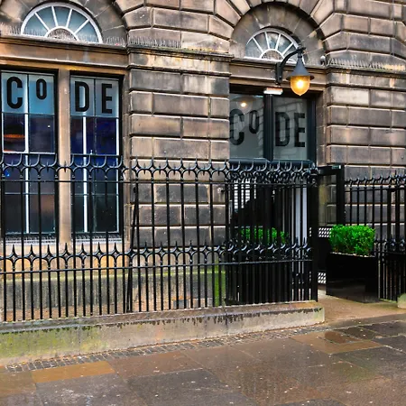 Code - The Court, Albergue Edimburgo